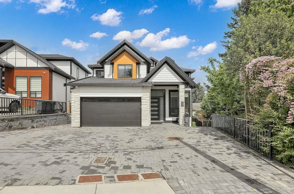 14271 GROSVENOR ROAD, Surrey BC V3R 5H3, Surrey BC — Residential for Sale - Photo 2