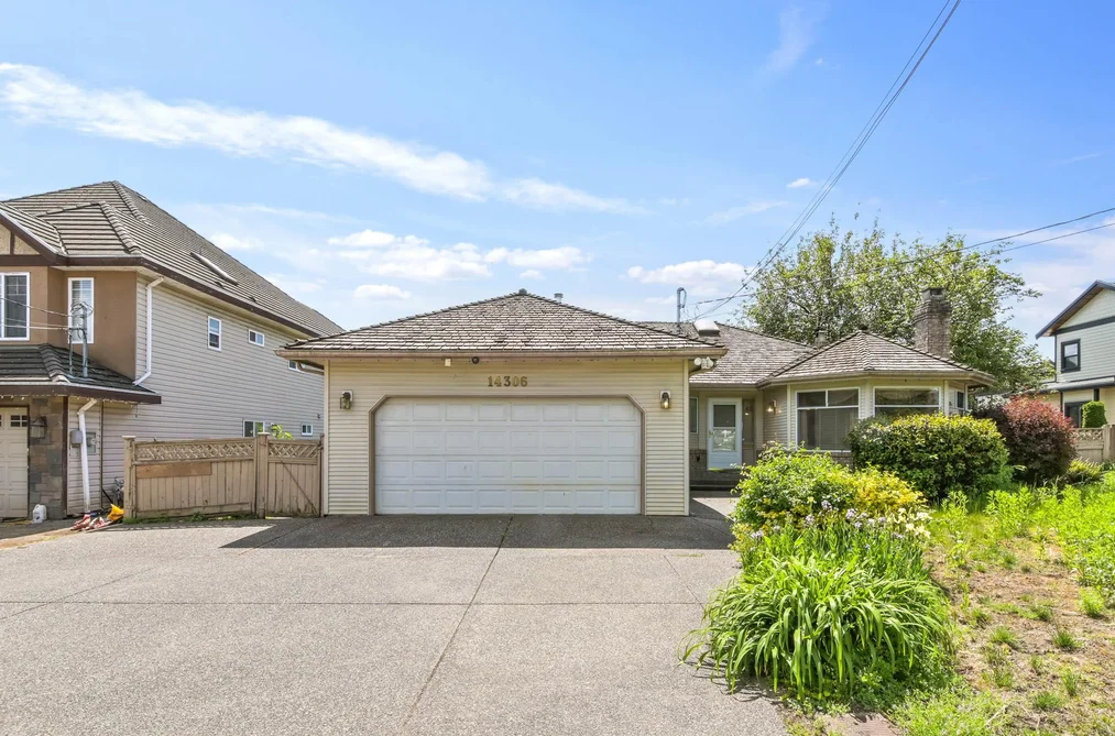 House for sale at 14306 72a Avenue Surrey British Columbia - MLS: R3123063