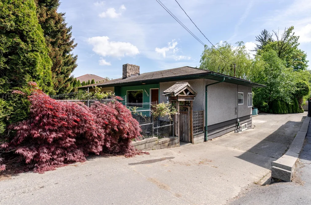 House for sale at 14328 88 Avenue Surrey British Columbia - MLS: R3122452