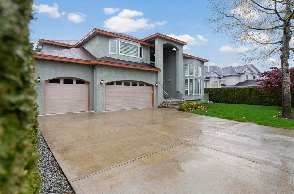 House for sale at 14330 82 Avenue Surrey British Columbia - MLS: R3085213