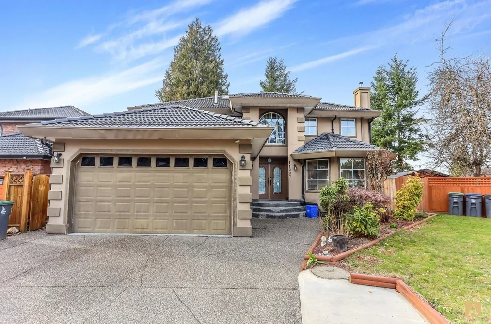 House for sale at 14337 77 Avenue Surrey British Columbia - MLS: R3118625