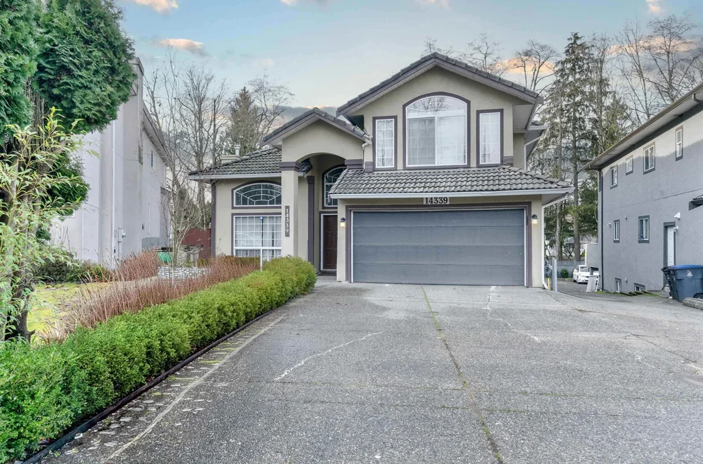 House for sale at 14339 74a Avenue Surrey British Columbia - MLS: R3158087