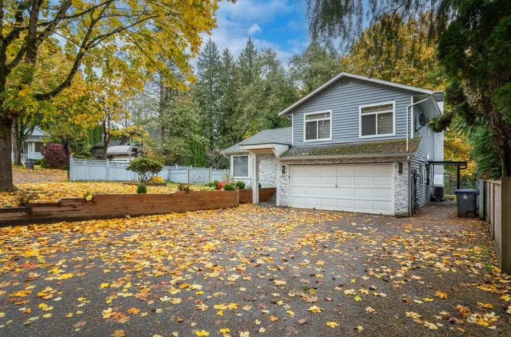 House for sale at 14346 68b Avenue Surrey British Columbia - MLS: R3061825