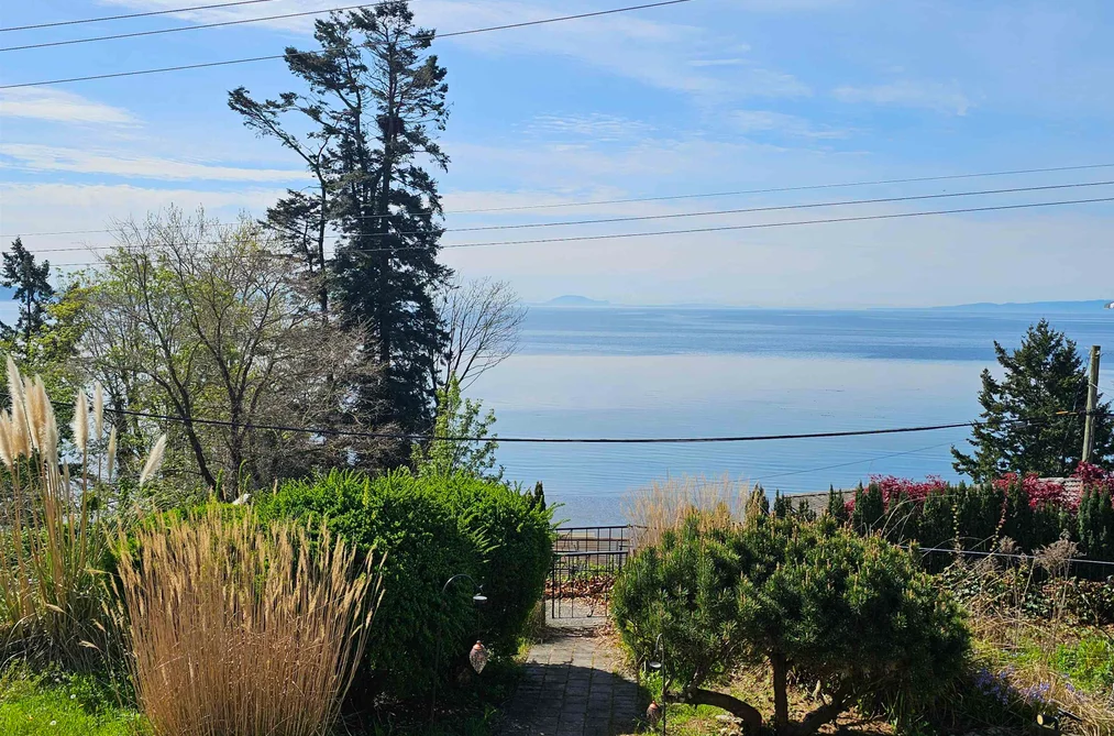 14391 MARINE DRIVE, White Rock BC V4B 1B2, White Rock BC — Residential for Sale - Photo 2