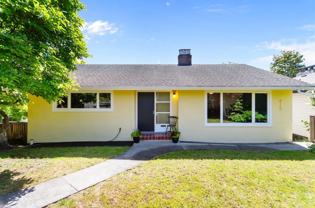 144 E EIGHTH AVENUE, New Westminster BC V3L 4J7, New Westminster BC — Residential for Sale - Main Photo
