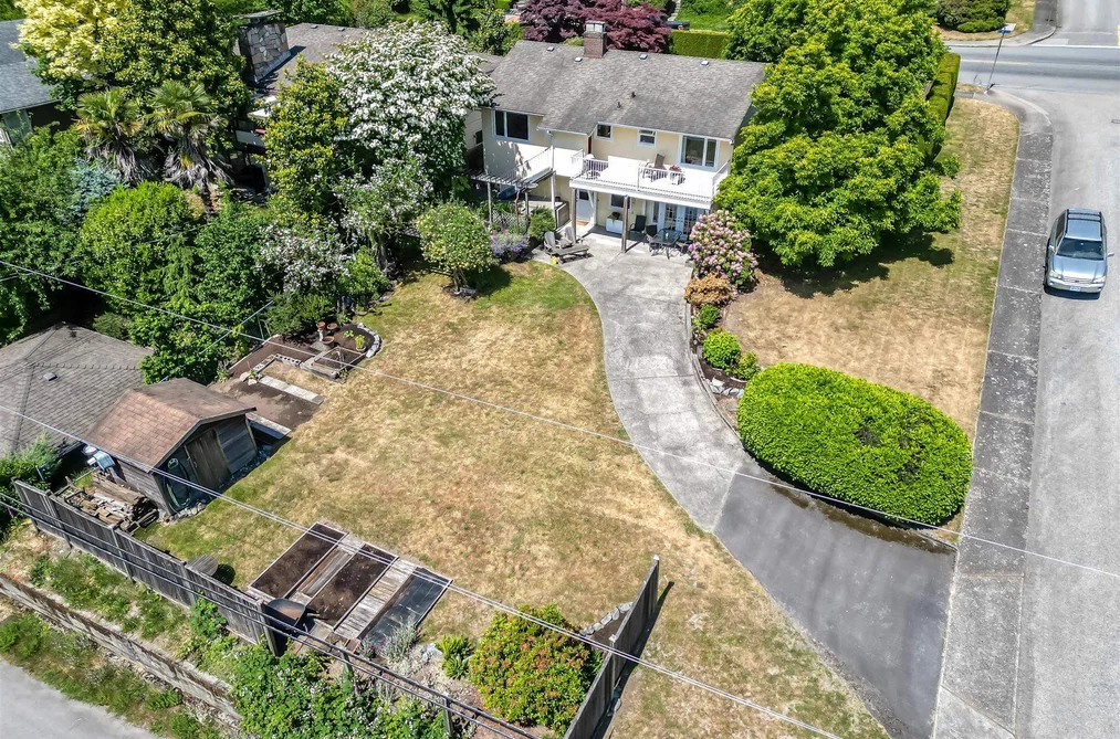 144 E EIGHTH AVENUE, New Westminster BC V3L 4J7, New Westminster BC — Residential for Sale - Photo 2