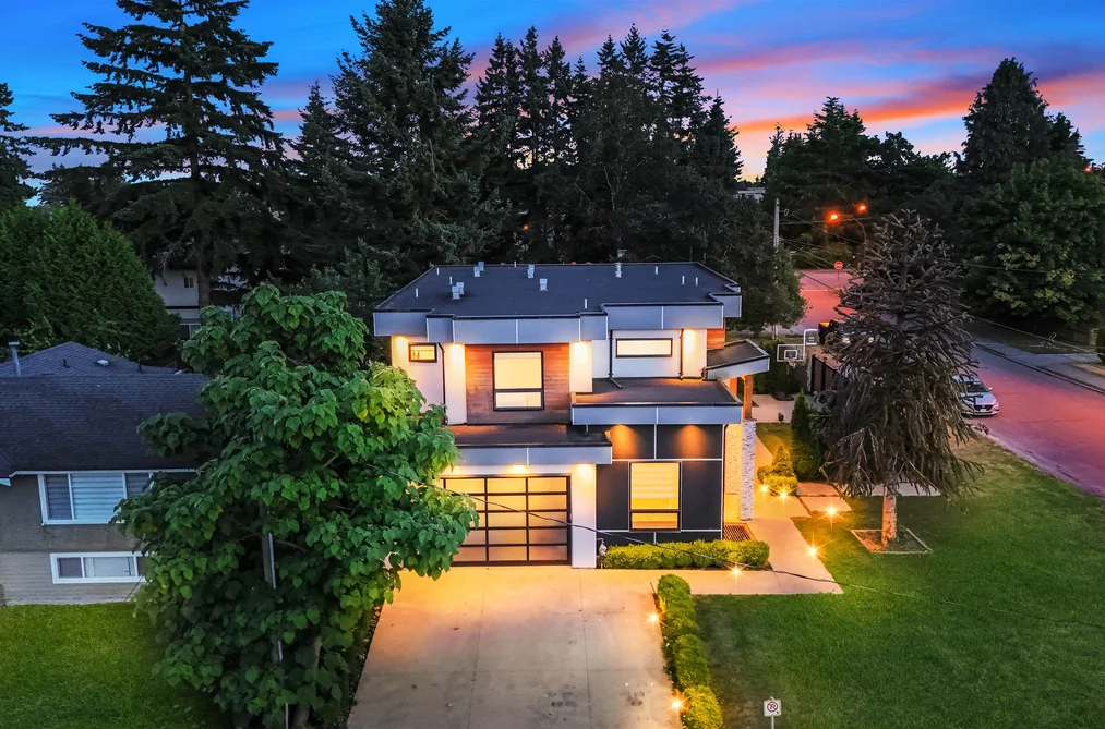 House for sale at 1440 Maple Street White Rock British Columbia - MLS: R3085900