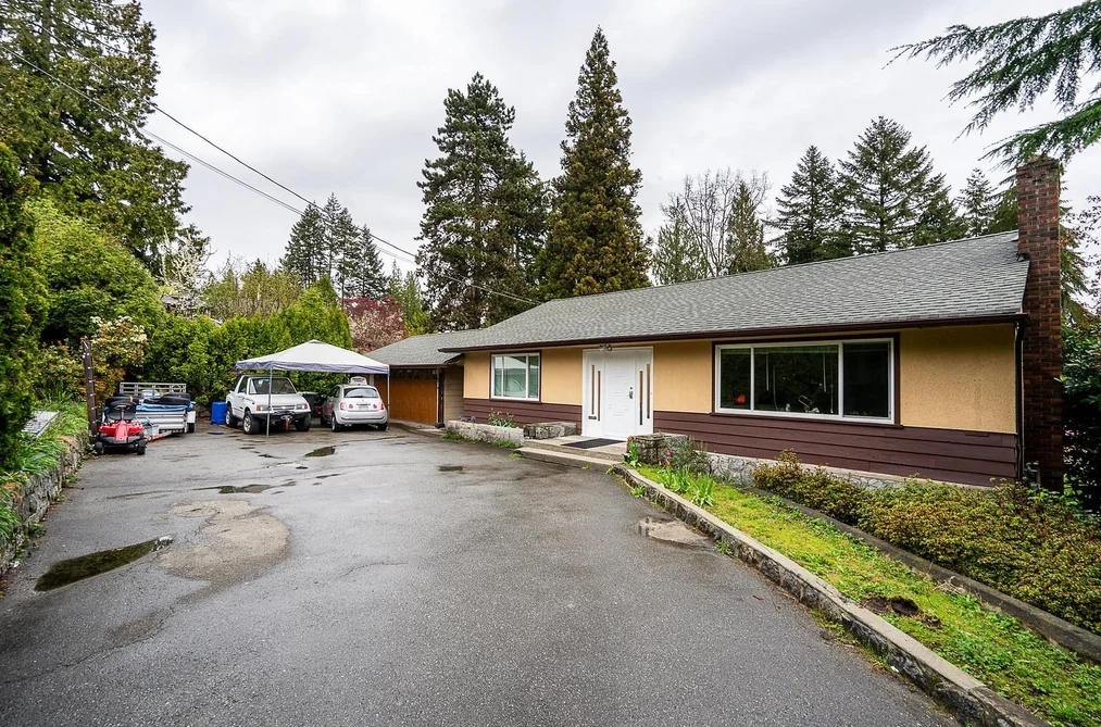 House for sale at 1440 Mountain Highway North Vancouver British Columbia - MLS: R3113463