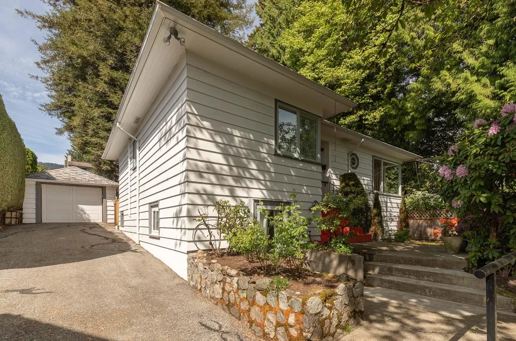 1441 HAYWOOD AVENUE, West Vancouver BC V7T 1V5, West Vancouver BC — Residential for Sale — Photo 3 of 35