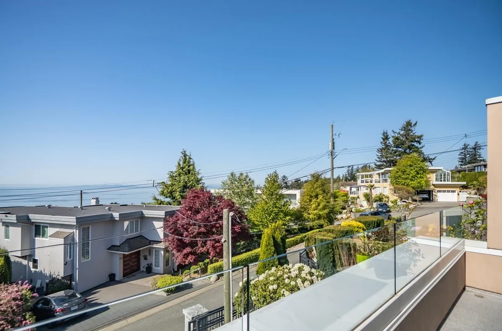 14433 SUNSET LANE, White Rock BC V4B 5J7, White Rock BC — Residential for Sale - Photo 2