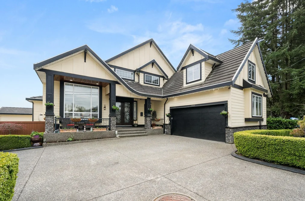 House for sale at 14444 82a Avenue Surrey British Columbia - MLS: R3113619
