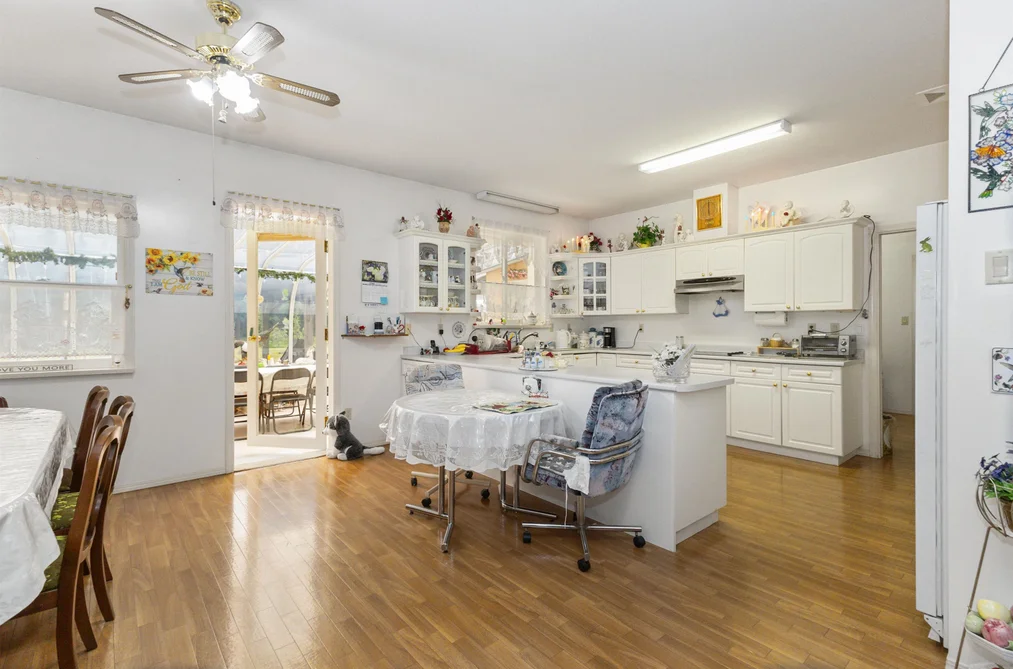1446 TOWNLINE ROAD, Abbotsford BC V2T 6E1, Abbotsford BC — Residential for Sale — Photo 10 of 40