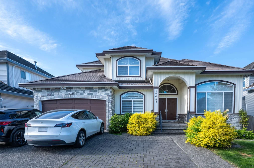 House for sale at 14465 74 Avenue Surrey British Columbia - MLS: R3158527