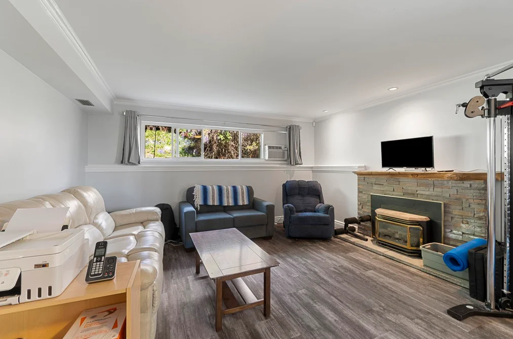 1447 COLUMBIA AVENUE, Port Coquitlam BC V3C 1C5, Port Coquitlam BC — Residential for Sale - Photo 3