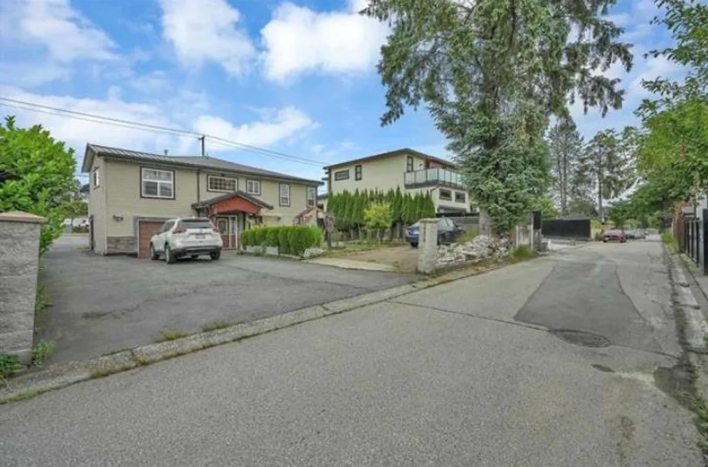 House for sale at 14478 88 Avenue Surrey British Columbia - MLS: R3124063