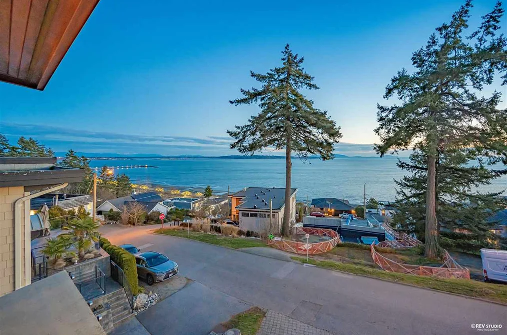 House for sale at 14523 Magdalen Avenue White Rock British Columbia - MLS: R3124036