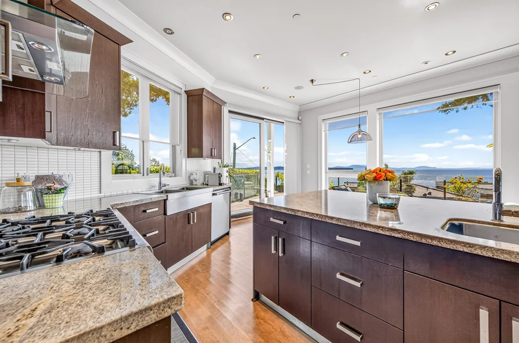 14533 Magdalen Avenue, White Rock, BC - MLS: R3150960 - Photo 11 14533 Magdalen Avenue, White Rock, BC - MLS: R3150960 - Photo 11