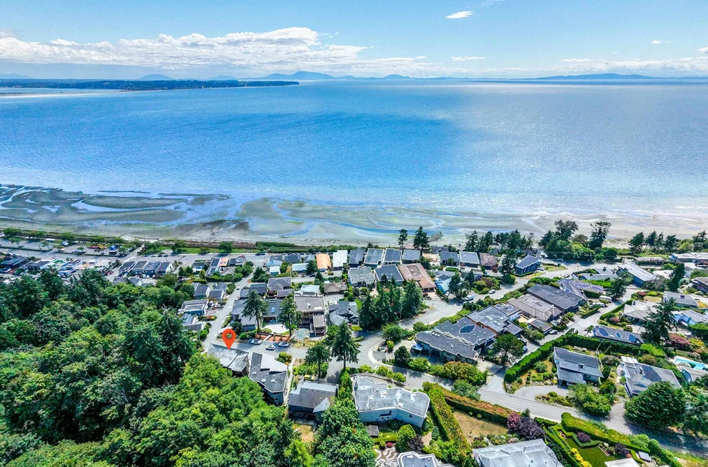 14533 Magdalen Avenue, White Rock, BC - MLS: R3150960 - Photo 4 14533 Magdalen Avenue, White Rock, BC - MLS: R3150960 - Photo 4