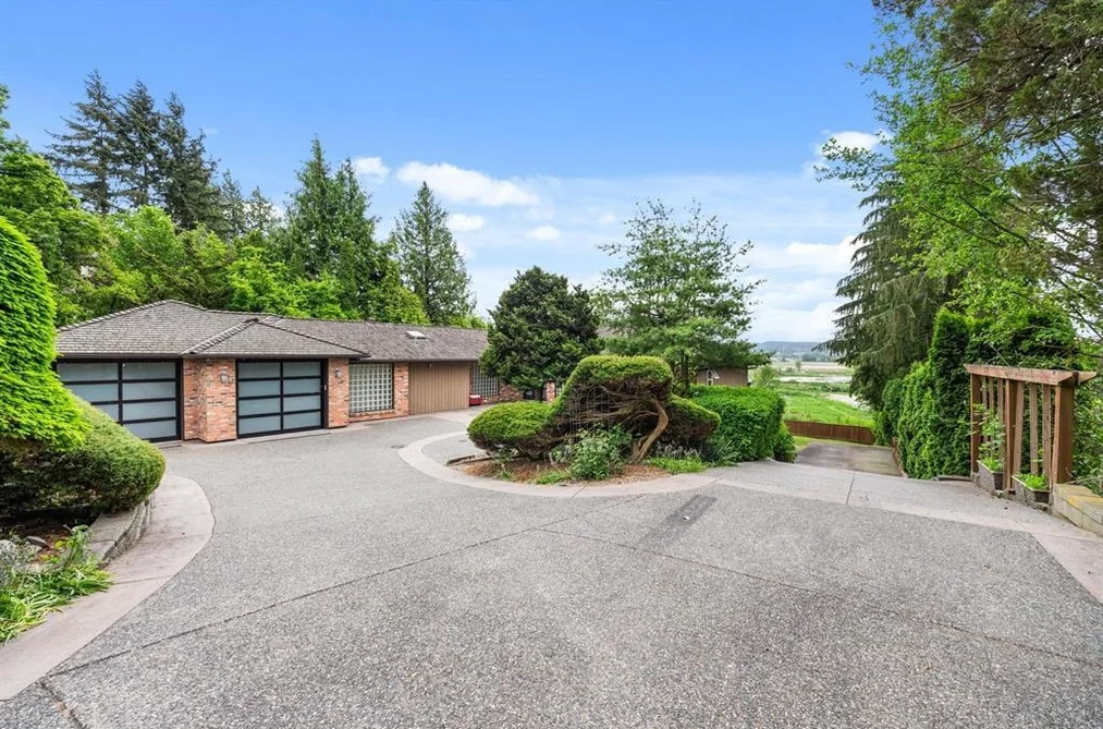 14534 LOMBARD PLACE, Surrey BC V3X 1B5, Surrey BC — Residential for Sale - Photo 2