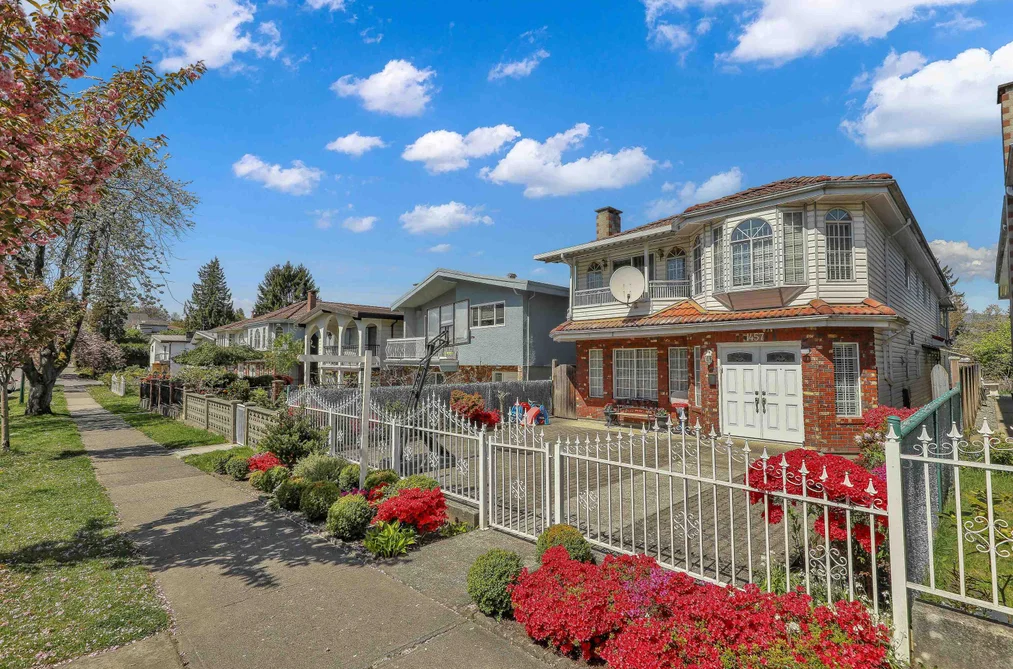 House for sale at 1457 E 18th Avenue Vancouver British Columbia - MLS: R3116350