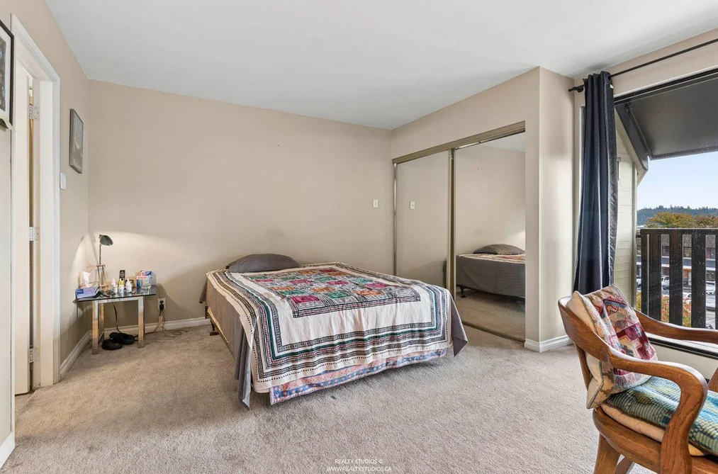 1459 Clyde Avenue, West Vancouver, BC - Townhouse for Sale - Photo 16 of 35 1459 Clyde Avenue, West Vancouver, BC - Townhouse for Sale - Photo 16 of 35