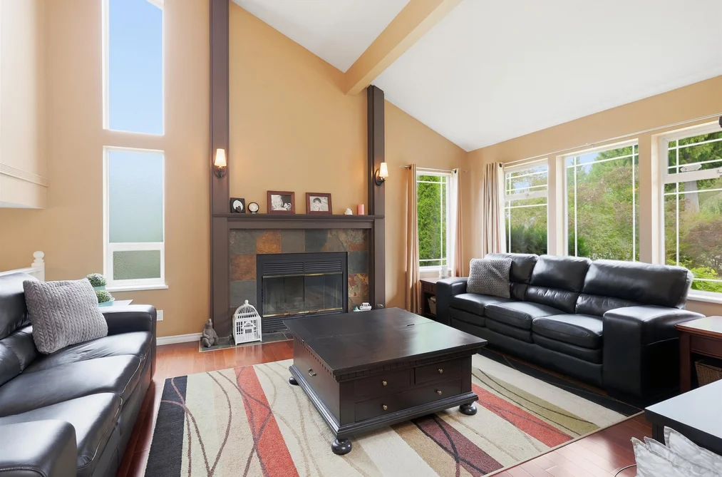 1461 Bonniebrook Heights Road, Gibsons, BC - MLS: R3165109 - Photo 3 1461 Bonniebrook Heights Road, Gibsons, BC - MLS: R3165109 - Photo 3