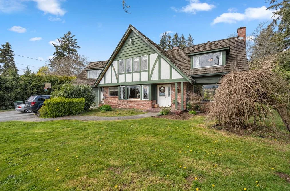 House for sale at 14633 56 Avenue Surrey British Columbia - MLS: R3092580