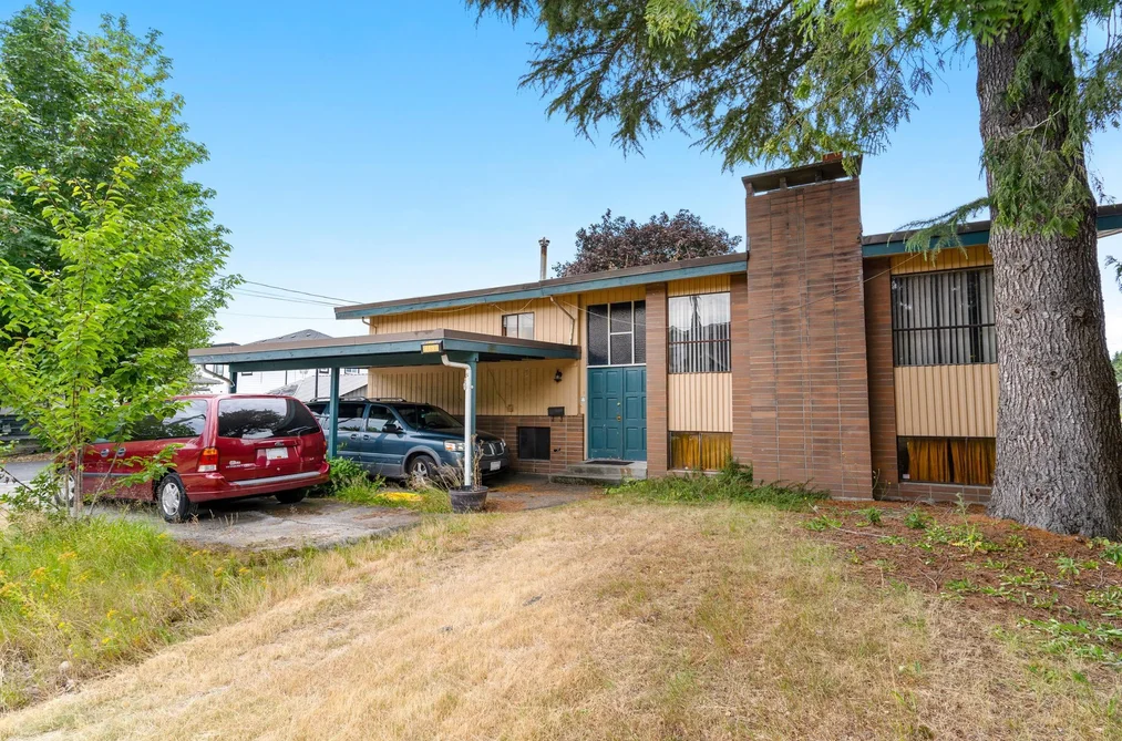 House for sale at 14635 59a Avenue Surrey British Columbia - MLS: R3112984
