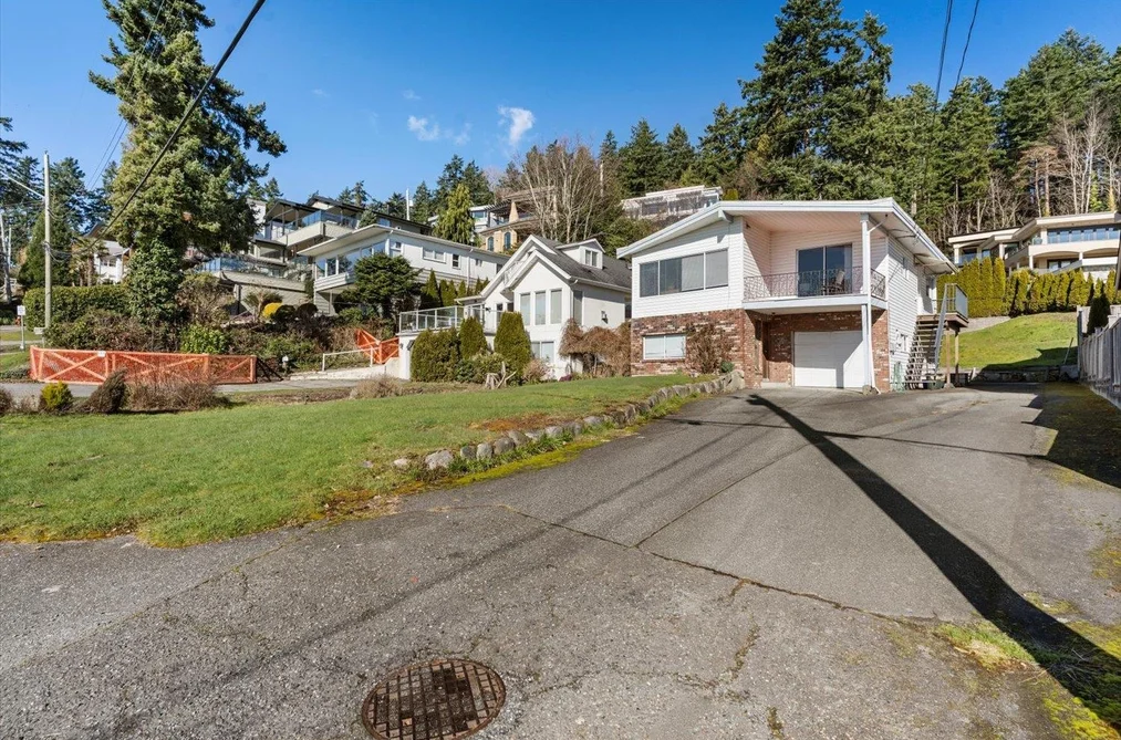 14667 W BEACH AVENUE, White Rock BC V4B 2T9, White Rock BC — Residential for Sale - Photo 4