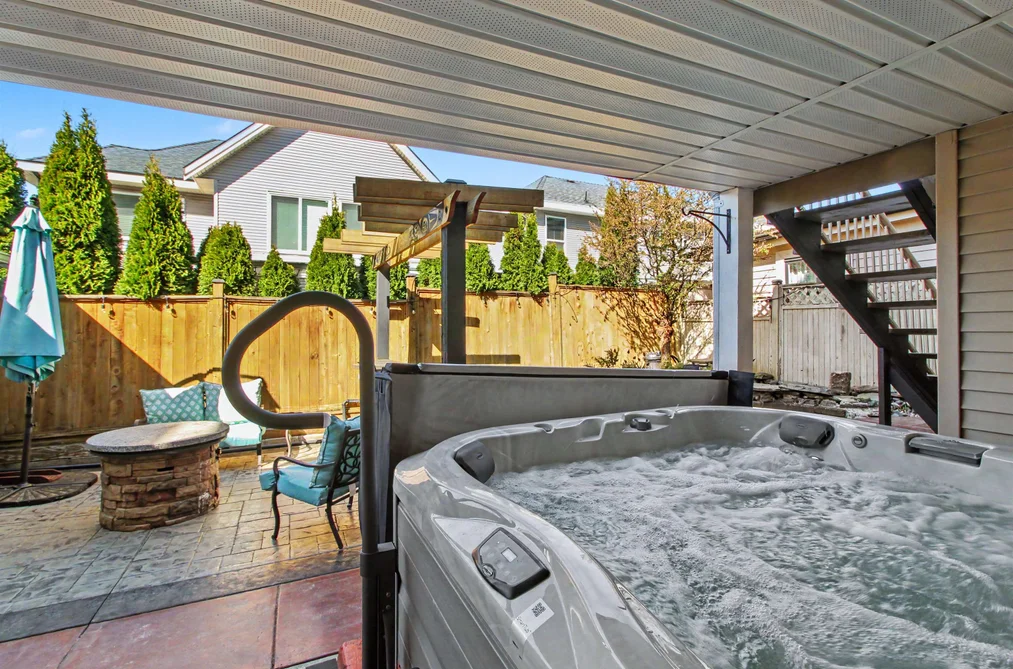 House for sale at 14675 62 Avenue Surrey British Columbia - MLS: R3109947