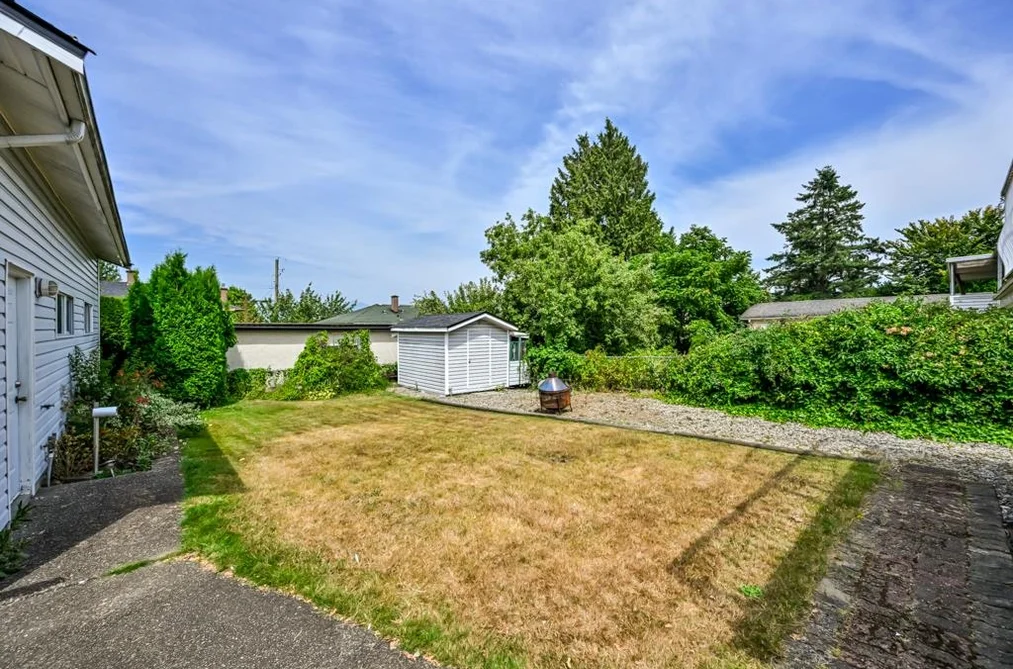 14677 111 Avenue, Surrey, BC - MLS: R3158158 - Photo 4