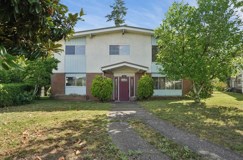 House for sale at 1469 E 17th Avenue Vancouver British Columbia - MLS: R3143735