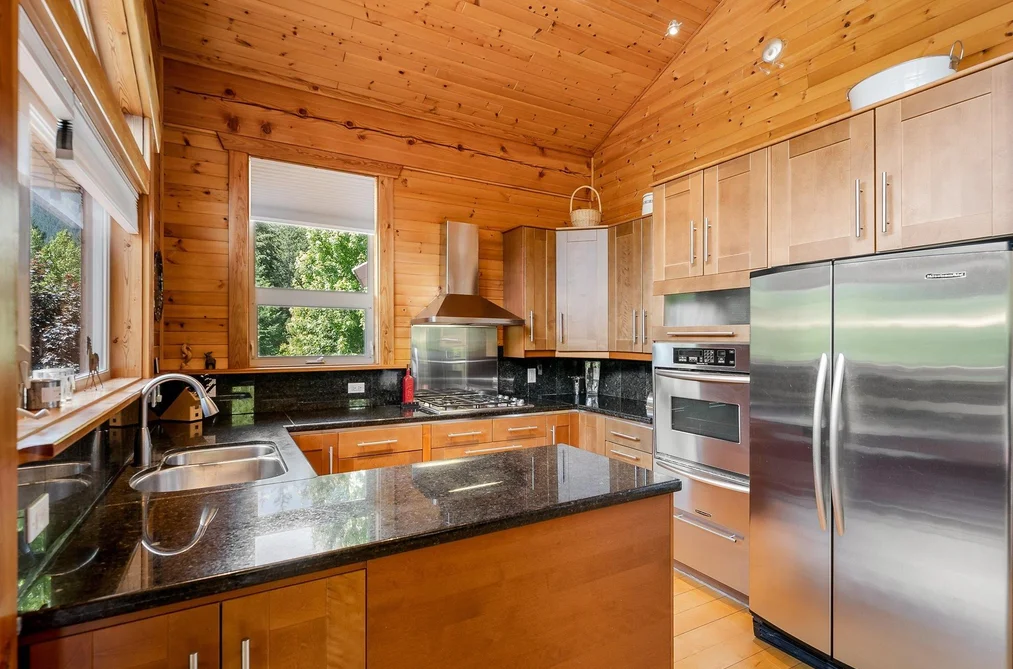 1470 FRASER ROAD, Pemberton BC V0N 2L0, Pemberton BC — Residential for Sale - Photo 6