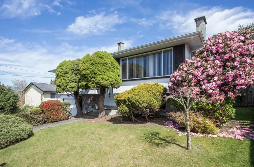 House for sale at 1470 June Crescent Port Coquitlam British Columbia - MLS: R3145888