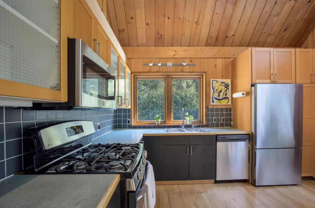 1470 TUNSTALL BOULEVARD, Bowen Island BC V0N 1G2, Bowen Island BC — Residential for Sale - Photo 7