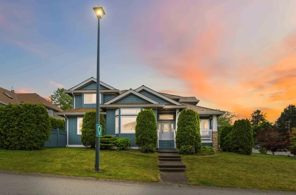 House for sale at 14708 31a Avenue Surrey British Columbia - MLS: R3128651