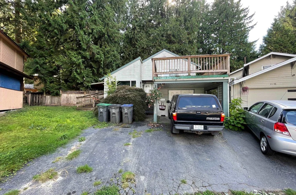 House for sale at 14718 101a Avenue Surrey British Columbia - MLS: R3158873