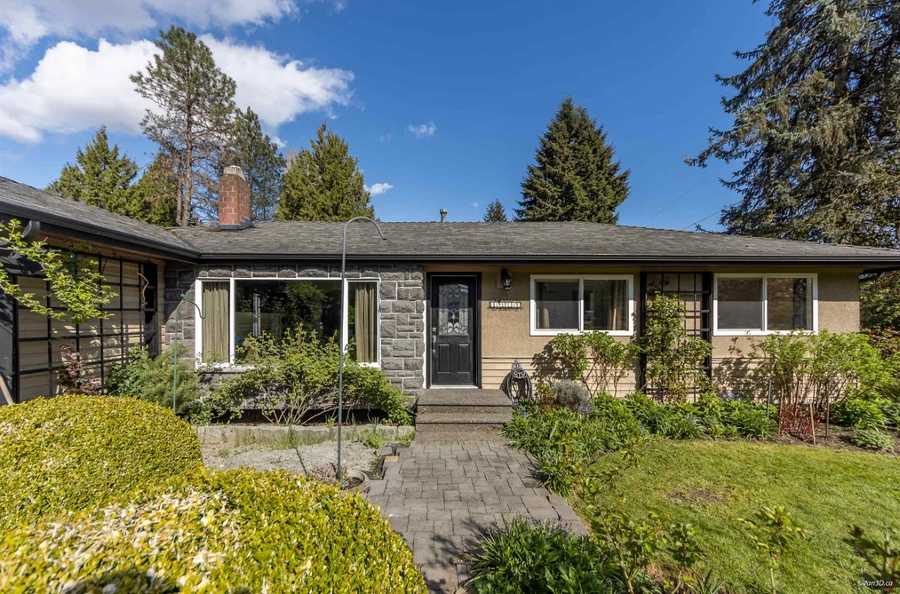 14735 109A AVENUE, Surrey BC V3R 1Y7, Surrey BC — Residential for Sale - Photo 2