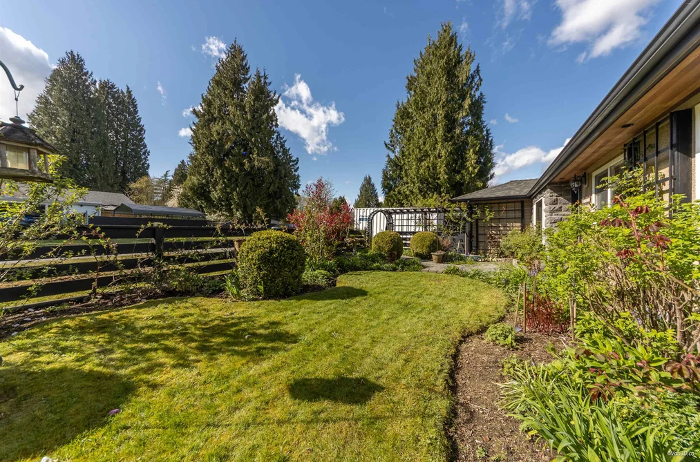 14735 109A AVENUE, Surrey BC V3R 1Y7, Surrey BC — Residential for Sale - Photo 7