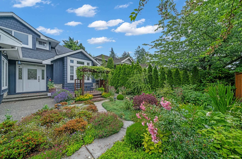 House for sale at 14741 30 Avenue Surrey British Columbia - MLS: R3120273