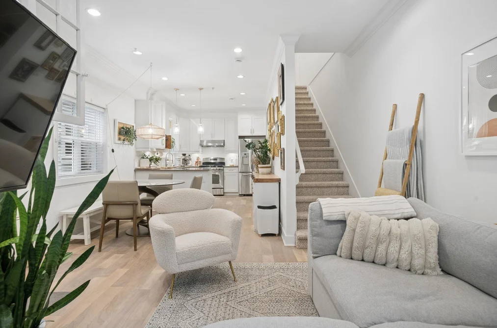 1475 E 20th Avenue, Vancouver, BC - MLS: R3179563 - Photo 6 1475 E 20th Avenue, Vancouver, BC - MLS: R3179563 - Photo 6