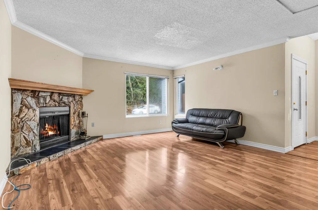 14783 101 AVENUE, Surrey BC V3R 7H7, Surrey BC — Residential for Sale - Photo 4