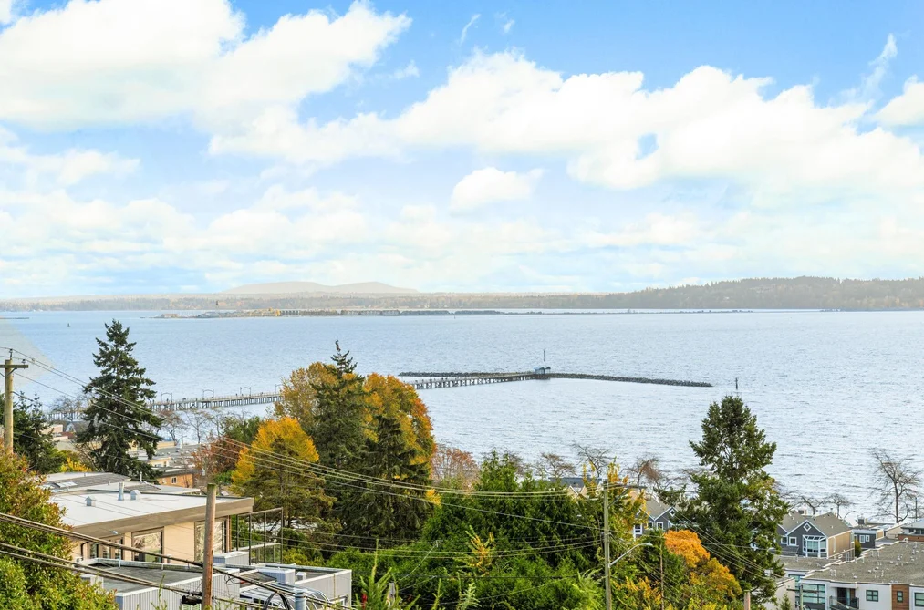 House for sale at 14786 Upper Roper Avenue White Rock British Columbia - MLS: R3068084