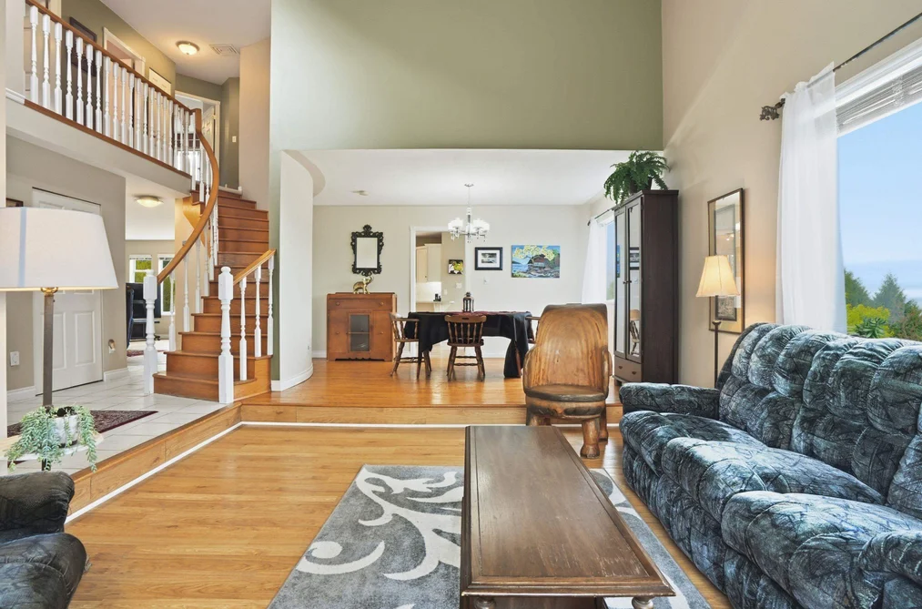 1481 SHAUGHNESSY PLACE, Gibsons BC V0N 1V5, Gibsons BC — Residential for Sale - Photo 2