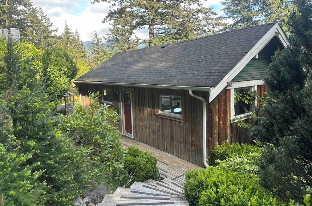 House for sale at 1482 Eagle Cliff Road Bowen Island British Columbia - MLS: R3114987