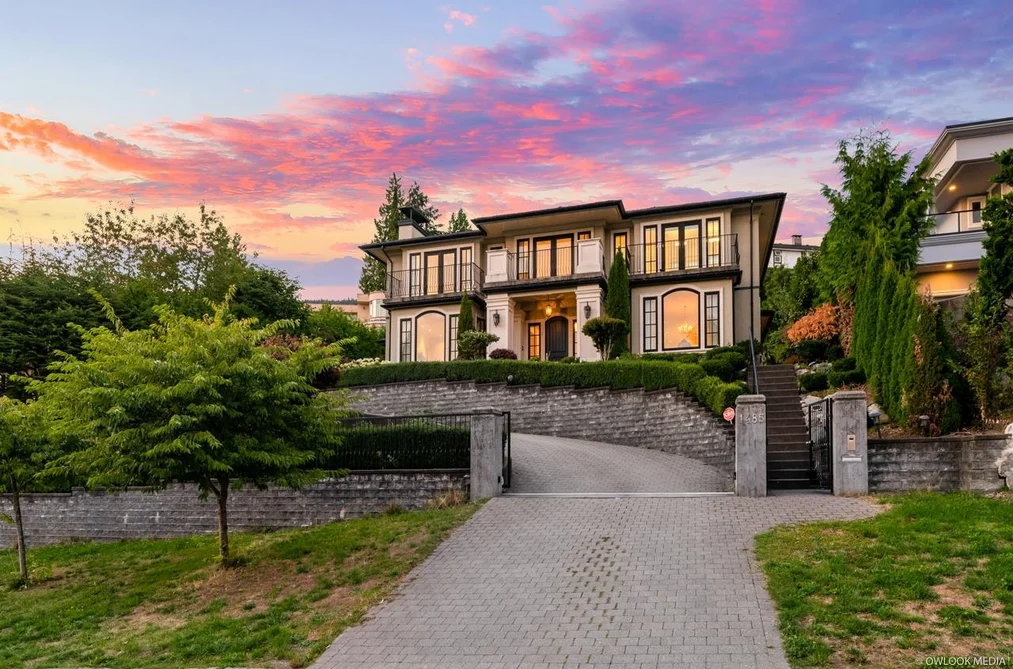 House for sale at 1485 Camelot Road West Vancouver British Columbia - MLS: R3127051