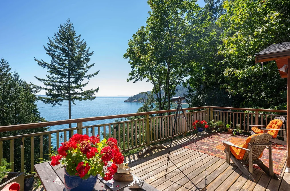 House for sale at 1491 Eagle Cliff Road Bowen Island British Columbia - MLS: R3154609