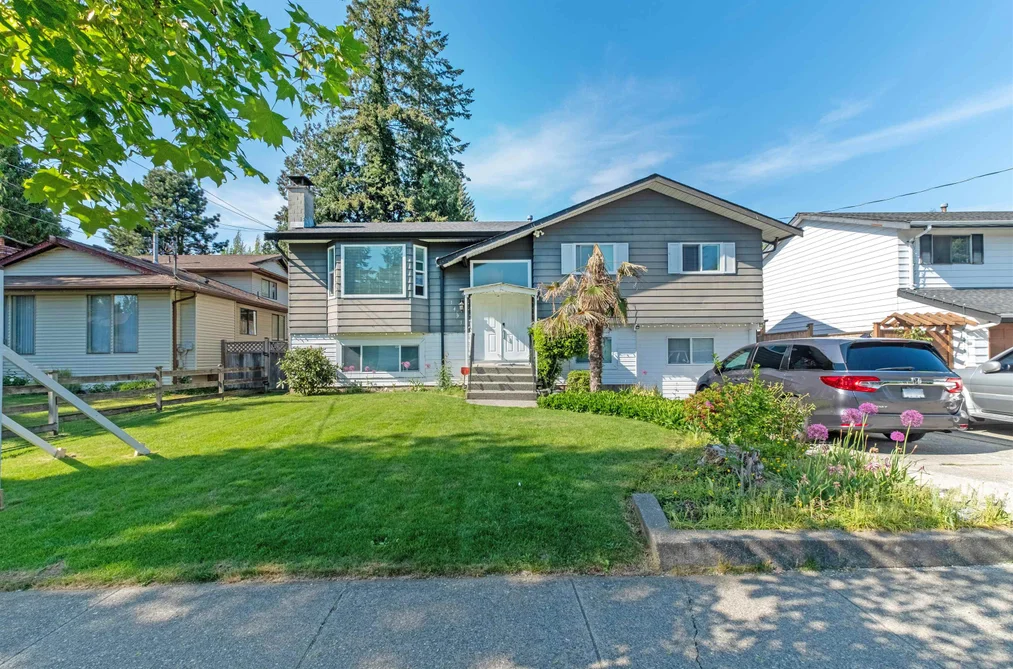 House for sale at 14917 92 Avenue Surrey British Columbia - MLS: R3135975