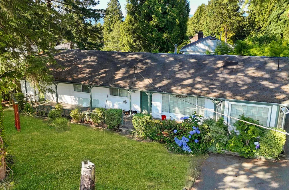 House for sale at 14957 Kew Drive Surrey British Columbia - MLS: R3090953