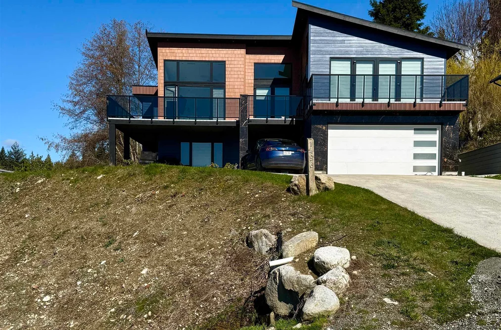 1496 BONNIEBROOK HEIGHTS ROAD, Gibsons BC V0N 1V5, Gibsons BC — Residential for Sale - Photo 2
